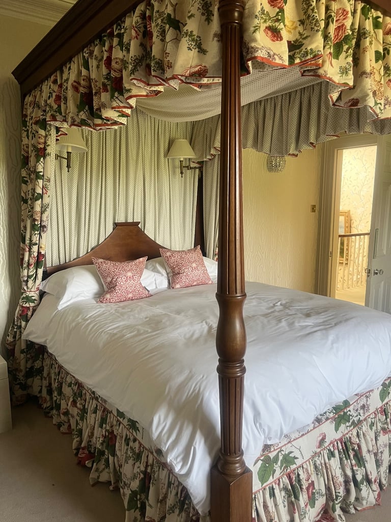 King-size four-poster bed