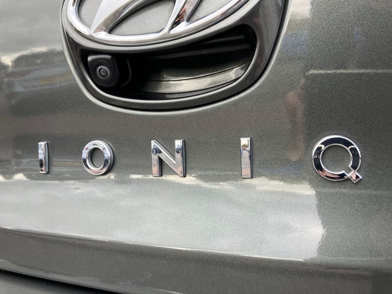 2022 Hyundai IONIQ 1.6 GDi Hybrid Premium 5dr DCT Hatchback PETROL/ELECTRIC Automatic