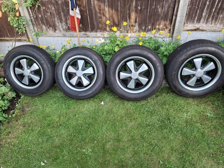 image for Genuine Porsche 911 Fuchs Hearts set of 4 wheels and tyres 255/40 zr