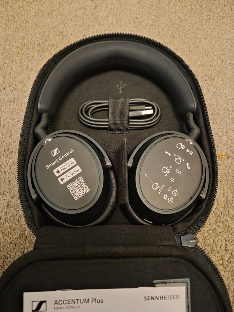 Sennheiser Accentum Plus Bluetooth Over Ear Headphones (Black) - A+ Condition