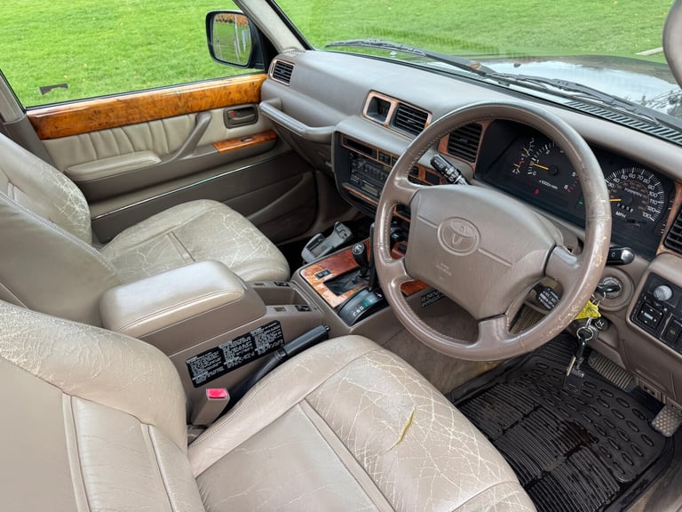 TOYOYA LAND CRUISER AMAZON VX 4.5 24 VALVE PETROL 4X4 1996 [P] GREEN