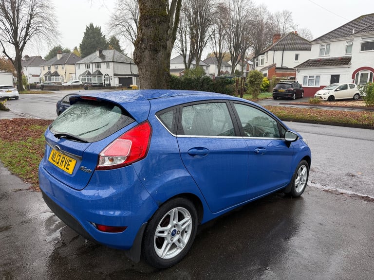 2013 Ford Fiesta Hatchback  Manual, 1498 (cc), 5 doors