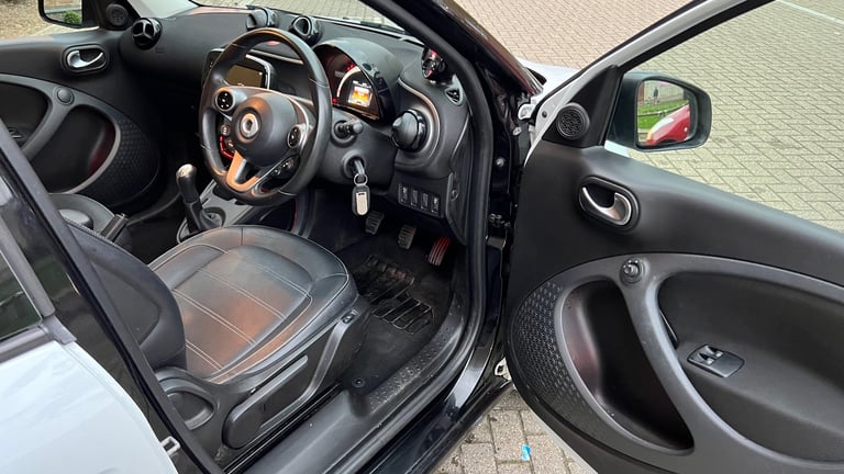 Smart, FORFOUR, Hatchback, 2017, Manual, 999 (cc), 5 doors