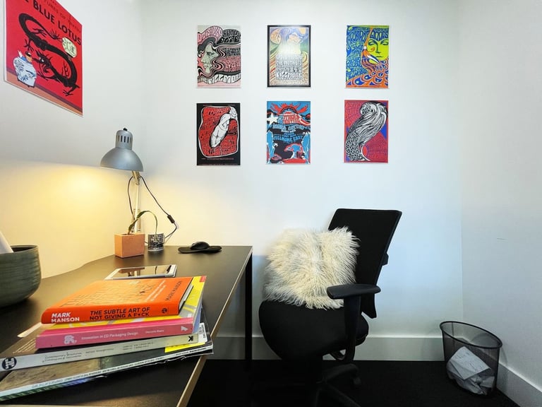 Small Office | Creative Space | Commercial Unit | Beauty Room In Hackney Central E8