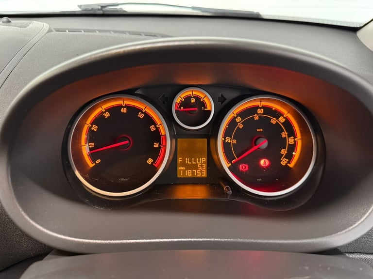 2010 Vauxhall Corsa 1.4i 16V [100] SE 5dr HATCHBACK Petrol Manual