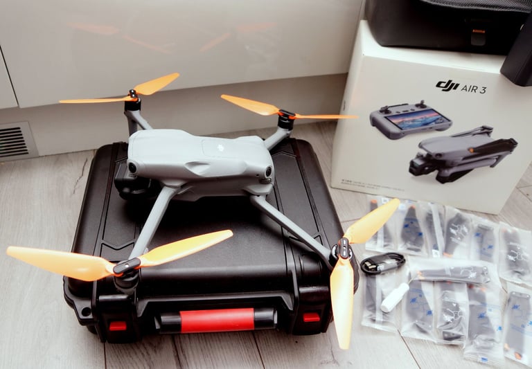 Dji Air 3 flymore combo and extras pristine condition very low flying  hours
