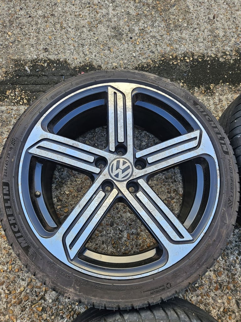 Volkswagen 5x112 18inch Golf R Cadiz Alloy Wheels & Tyres x4 