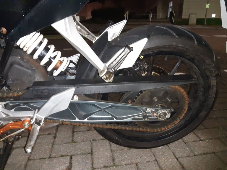 KTM DUKE 125 2015 , 125cc low mileage, long MOT