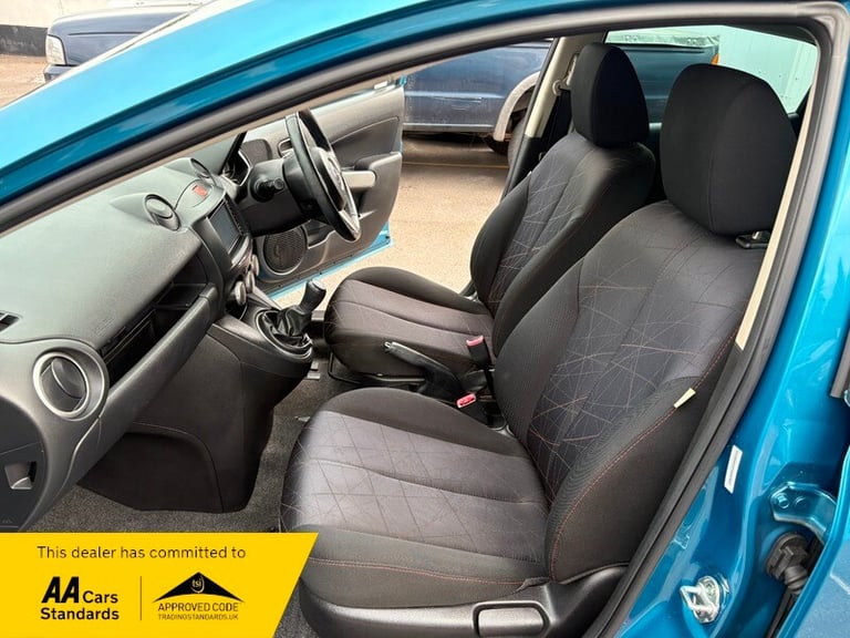 Mazda MAZDA 2 VENTURE EDITION
