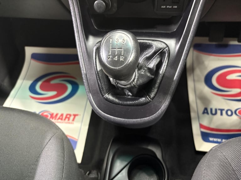2013 Hyundai i10 1.2 Active Euro 5 5dr HATCHBACK Petrol Manual