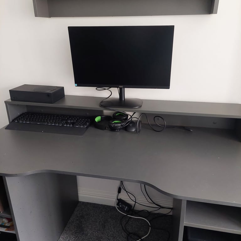 Grey Gaming Desk - excellent condition - hardly used