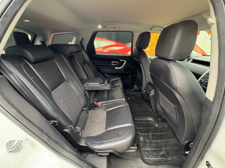 2017 Land Rover Discovery Sport 2.0 TD4 SE Tech 4WD Euro 6 (s/s) 5dr ESTATE Diesel Manual