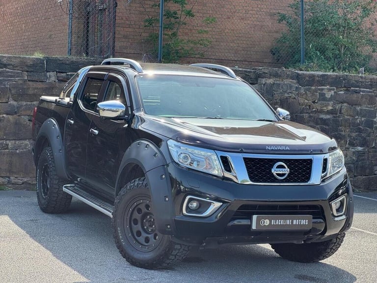 2016 Nissan Navara 2.3 dCi Tekna Auto 4WD Euro 5 4dr PICK UP Diesel Automatic