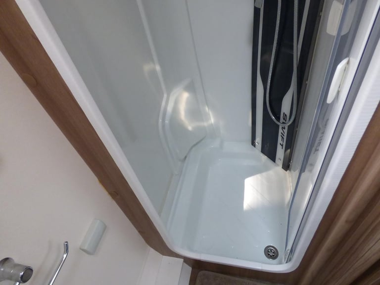 Swift Escape 604 DIESEL SEMIAUTOMATIC 2019/19