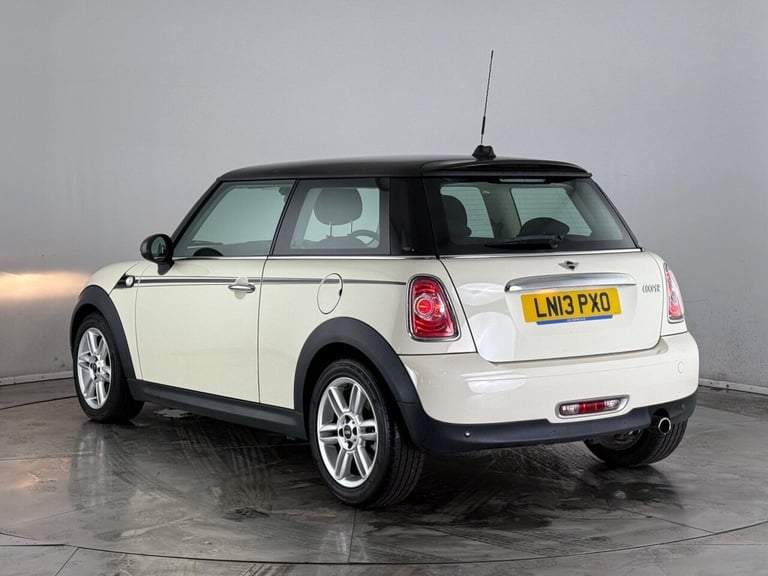 2013 MINI Hatch 1.6 Cooper Auto Euro 5 3dr Hatchback Petrol Automatic