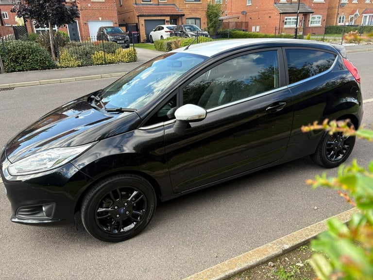 2015 Ford Fiesta 1.0 EcoBoost Zetec Black 3dr HATCHBACK Petrol Manual