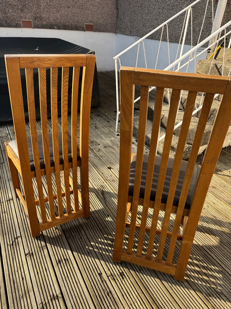 4 Solid Oak Dining Chairs