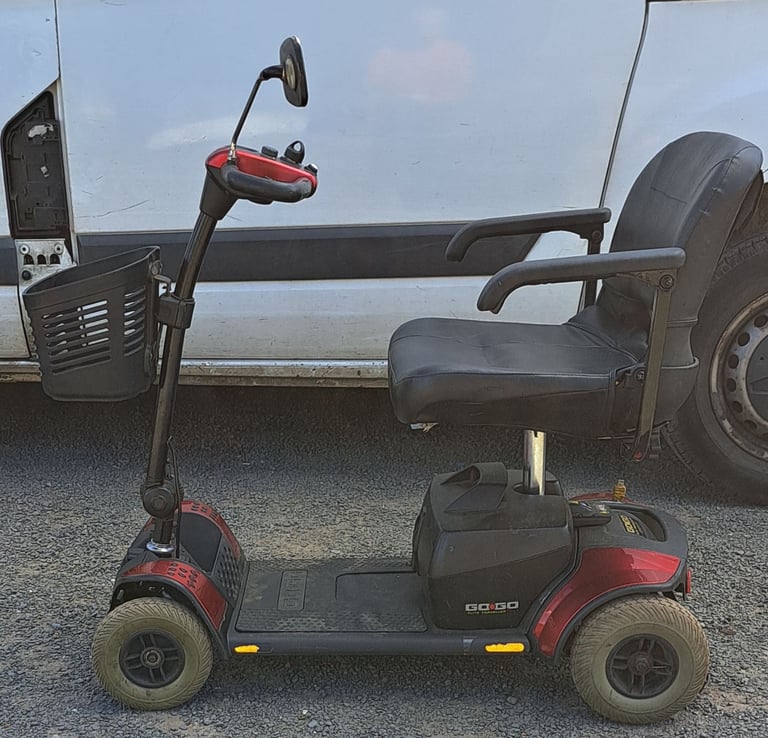 Electric Mobility Scooter - Pride Go-Go Elite Traveller - Good Condition
