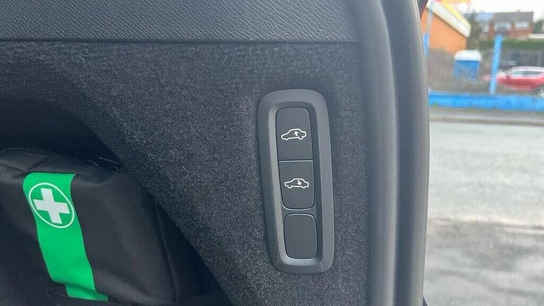  Volvo XC90 Plus, B5 AWD Mild hybrid, Petrol, Dark, 7 Seats Petrol/Electric Hybrid Automatic