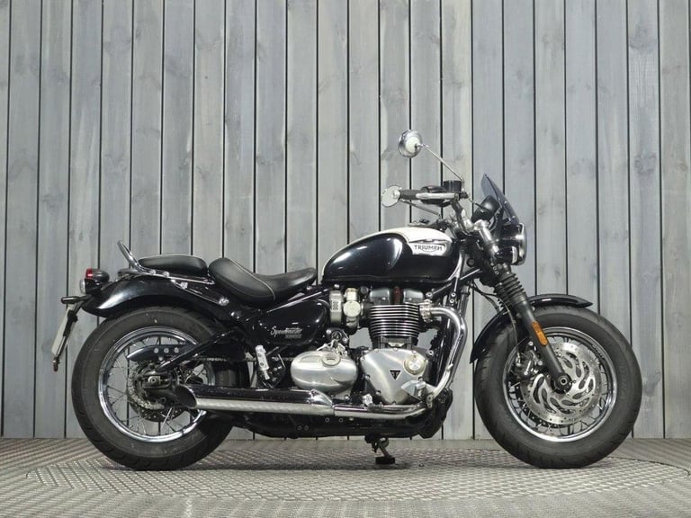 2018 P TRIUMPH SPEEDMASTER 1200