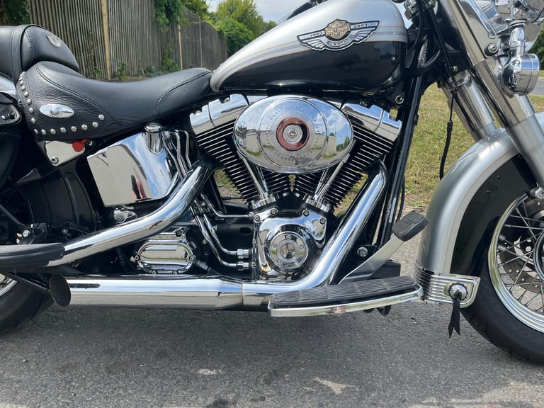 HARLEY DAVIDSON FLSTCI HERITAGE SOFTAIL CLASSIS 100th ANN, 14,318 MILES, £8495