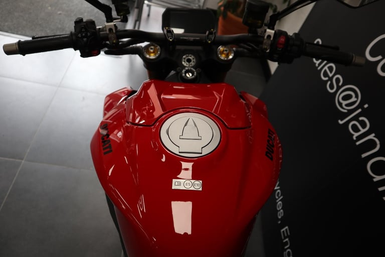 Ducati Streetfighter V2 S. Brand New & In Stock!