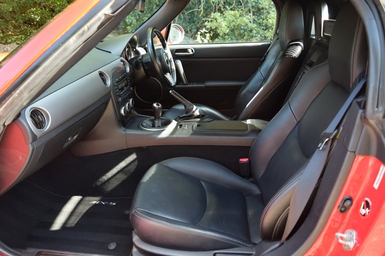 MAZDA MX-5 2.0 i Sport Tech Red Manual Petrol 2012
