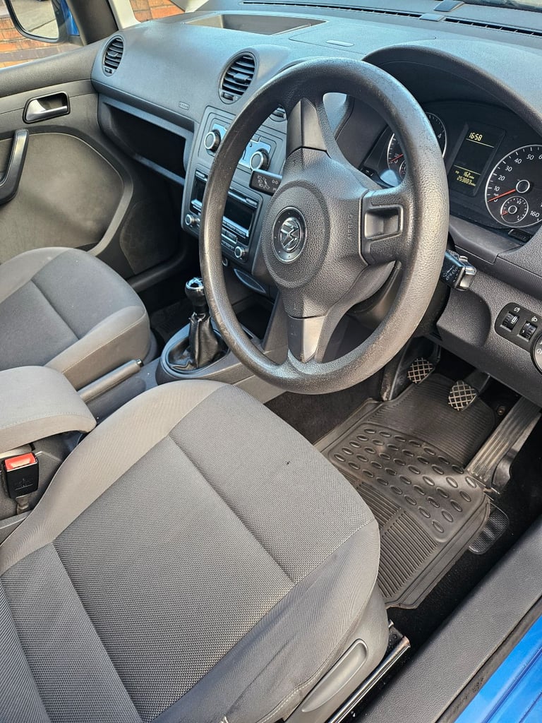 Volkswagen, CADDY MAXI LIFE, MPV, 2012, Manual, 1598 (cc), 5 doors