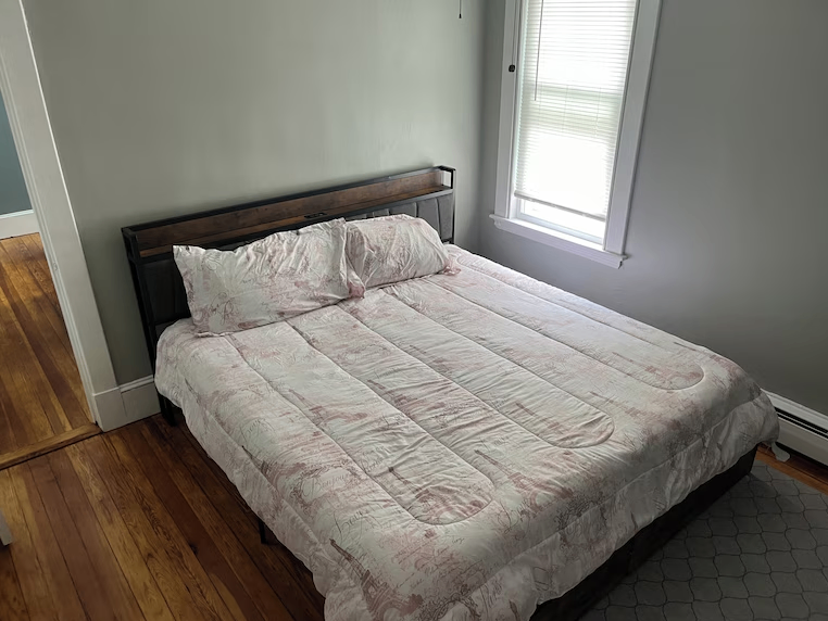 image for Spacious 2-Bed House for Rent – S5 8AQ