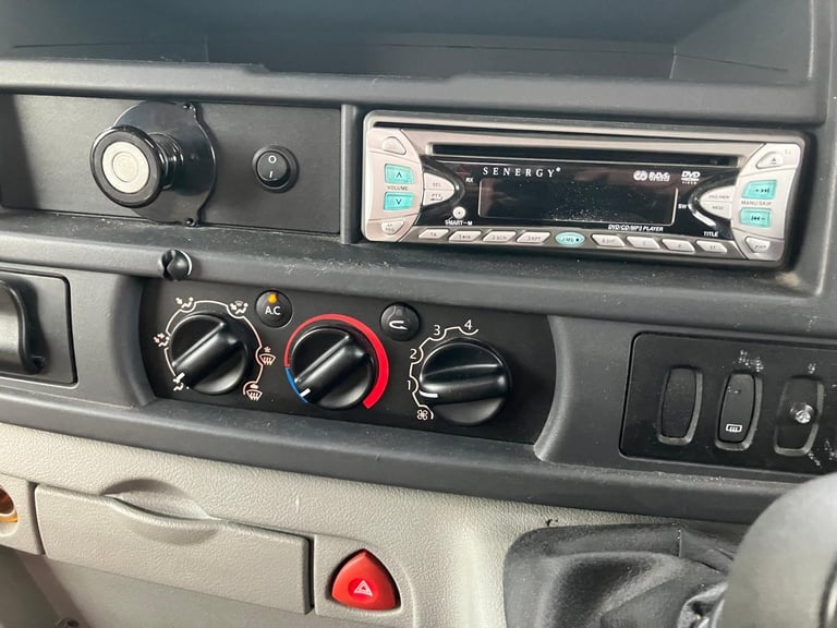 Lunar Fivestar Motorhome Fixed Bed 4 Berth 06’ Renault DCI 120 LWB