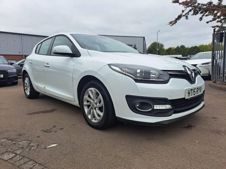 2015 Renault Megane 1.5 dCi Dynamique Nav Euro 6 (s/s) 5dr HATCHBACK Diesel Manual