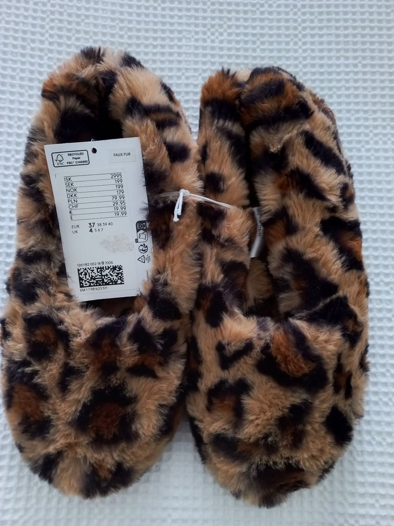 image for NEW SLIPPERS -SIZE 4 ( PROCEEDS TO GUIDE DOGS )