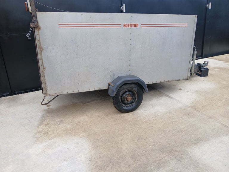 Metal indespension box trailer with rear ramp for sale