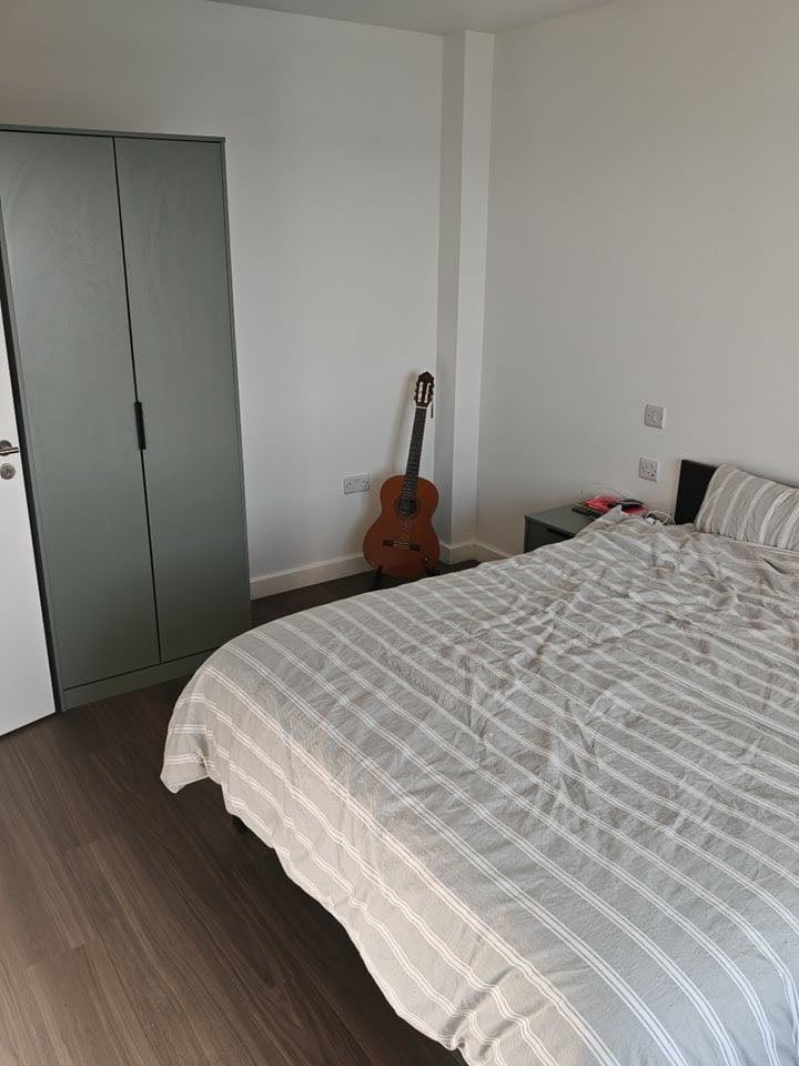 1-Bed Apartment , 30th Floor , East Croydon