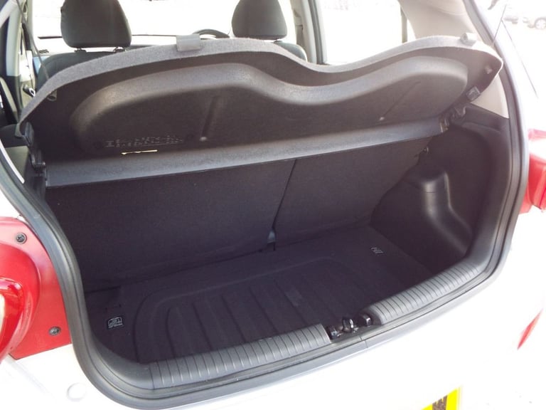 2014 Hyundai i10 1.0 Premium Hatchback 5dr Petrol Manual Euro 5 (66 ps) Hatchback Petrol Manual