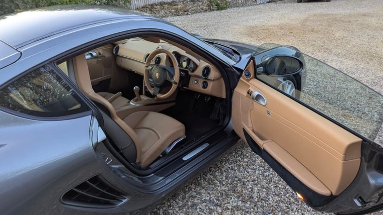 987.2 Porsche CAYMAN S, 2010, Manual, 3.4L