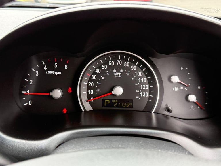 2011 Kia Sedona 2.2 CRDi 2 MPV 5dr Diesel Automatic (199 g/km, 192 bhp) ++ DUAL CLIMATE CON MPV D...