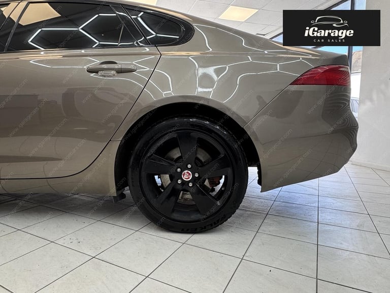 2016 Jaguar XF 2.0d Portfolio Saloon 4dr Diesel Auto Euro 6 (s/s) (180 ps) Saloon Diesel Automatic