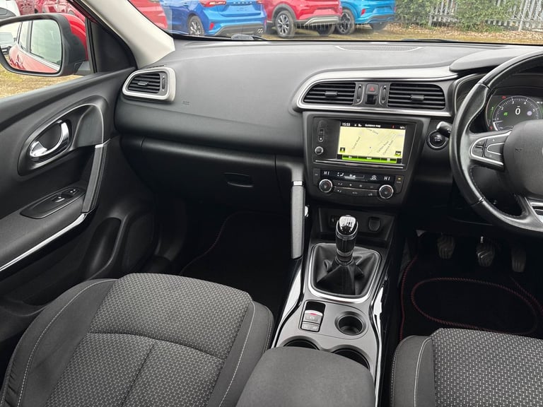 2017 Renault Kadjar 1.2 TCE Dynamique Nav 5dr Hatchback PETROL Manual