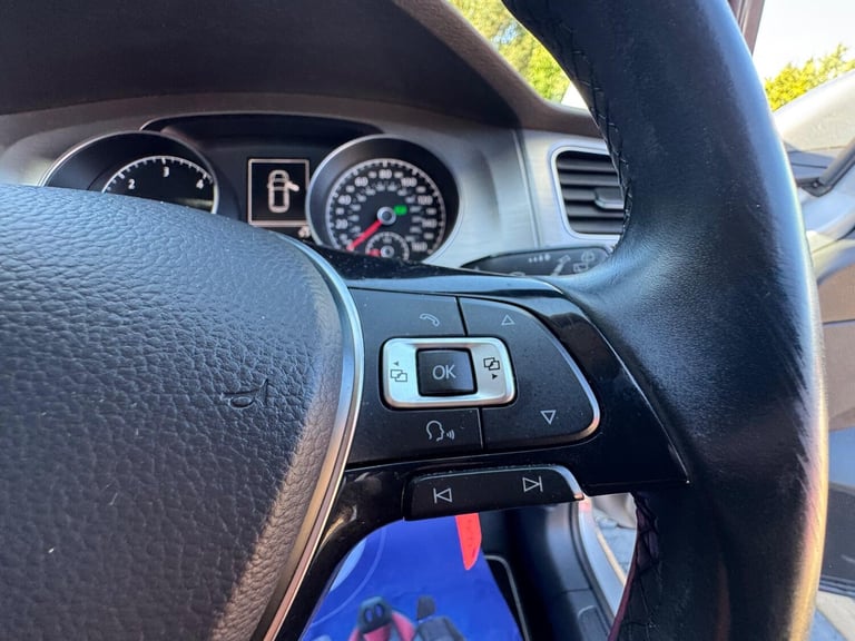 2015 Volkswagen Golf 1.6 TDI BlueMotion Tech Match DSG Euro 5 (s/s) 5dr HATCHBACK Diesel Automatic