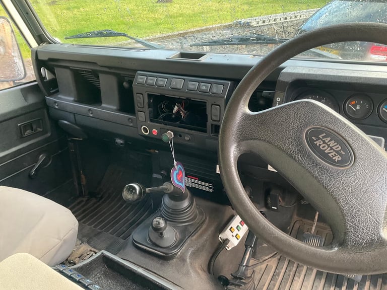 Land Rover, DEFENDER, Panel Van, 2007, Manual, 2495 (cc)