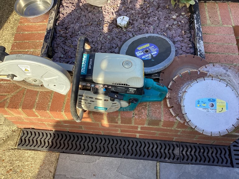 image for Makita DCP6410 Disc Cutter/Cut Off Saw