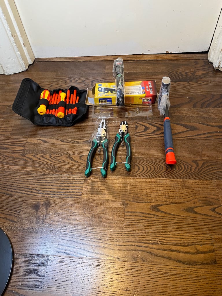 Brand New Tool Set – Pliers, Screwdrivers, Hammer & Level”