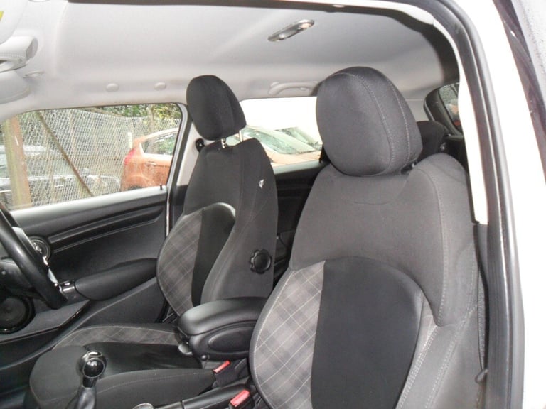 2015 MINI Hatch 1.5 Cooper D 5dr HATCHBACK Petrol Manual