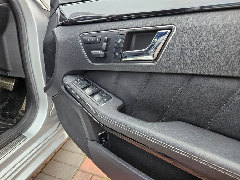 Mercedes-Benz, e350 cdi AMG line 4 doors