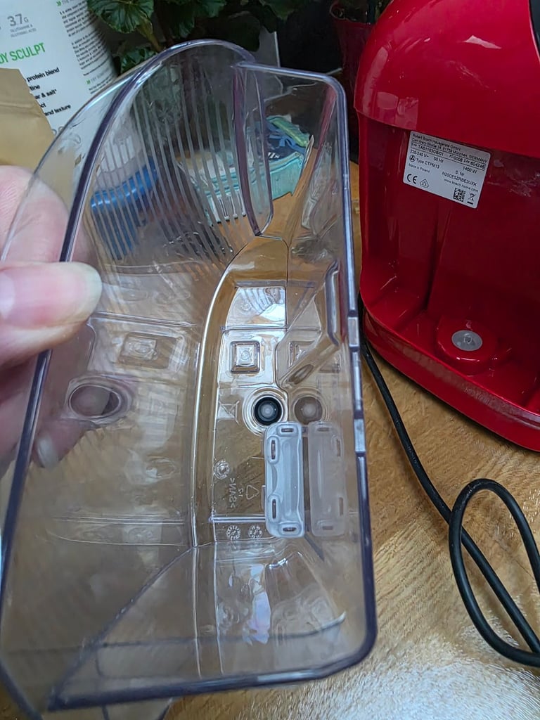 Bosch Tassimo Vivy 2 Red Coffee Pod Machine. Auto Hot Drink Chocolate expresso Latte Barista maker