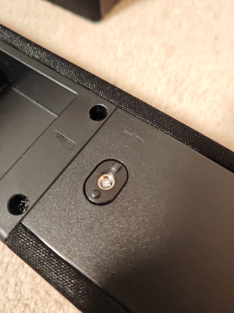 Samsung Soundbar and Subwoofer 2.1 Kit