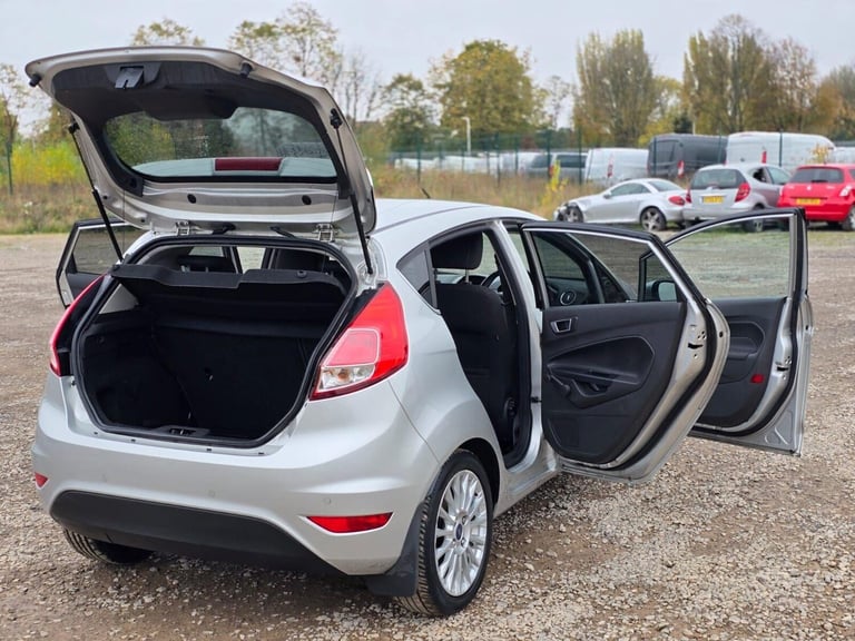 2013 Ford Fiesta 1.0T EcoBoost Titanium Euro 5 (s/s) 5dr Hatchback Petrol Manual