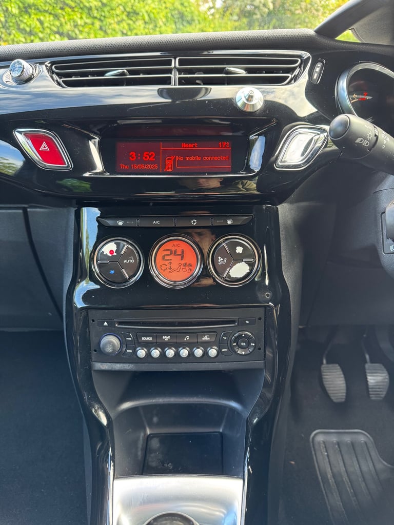 2015 Citroen DS3 1.2 PureTech DStyle Plus 3dr HATCHBACK Petrol Manual