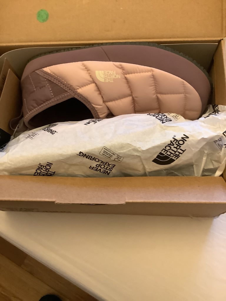 North face youth/womens mules size 4